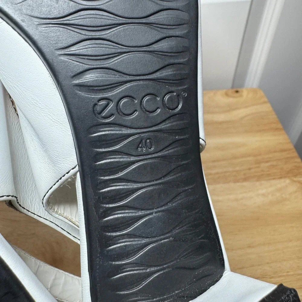 Ecco Womens White Leather Square Toe Slingback Block Heels Silver Buckle Size 40